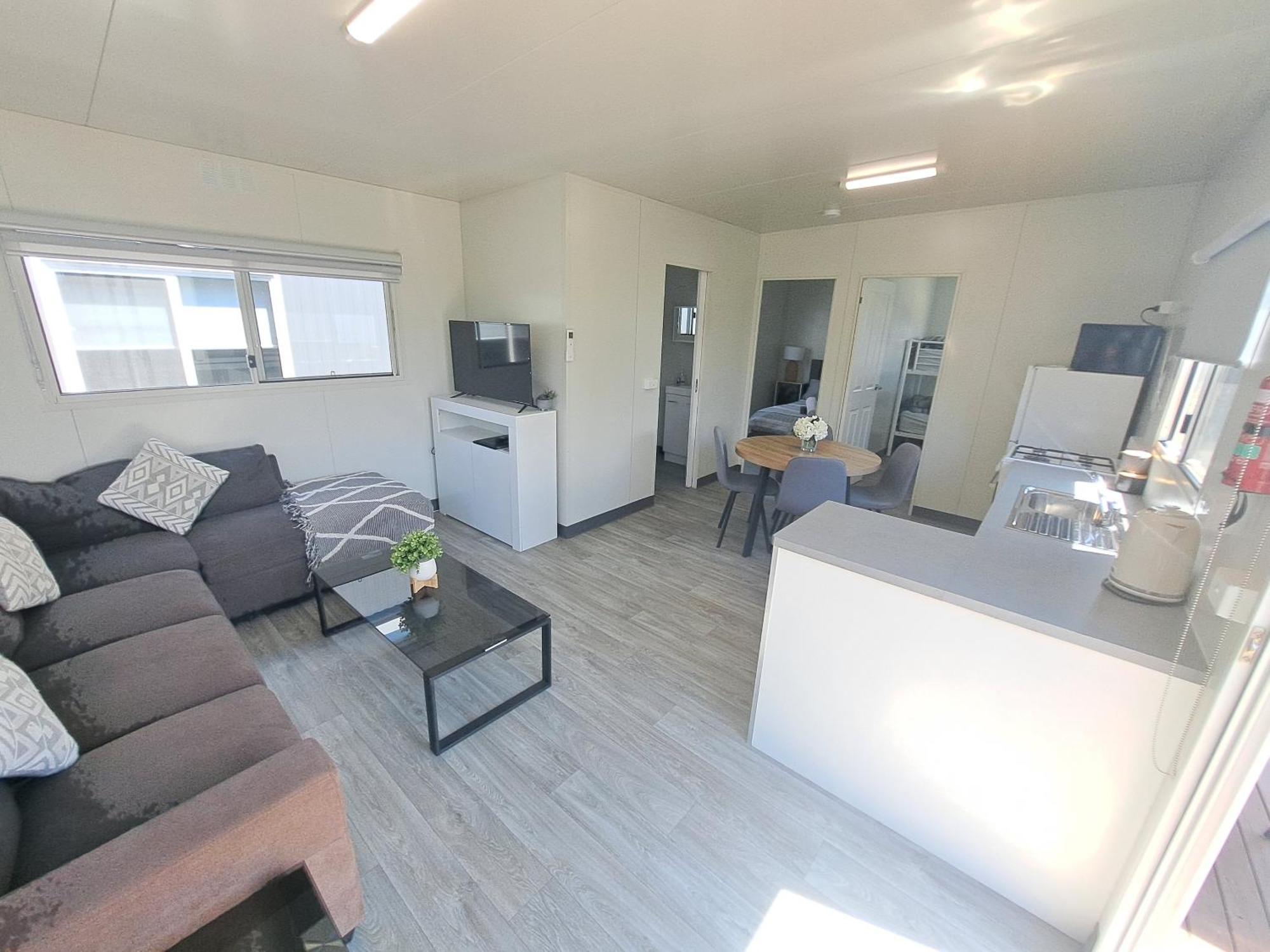 Echo Beach Tourist Park Lakes Entrance Rom bilde
