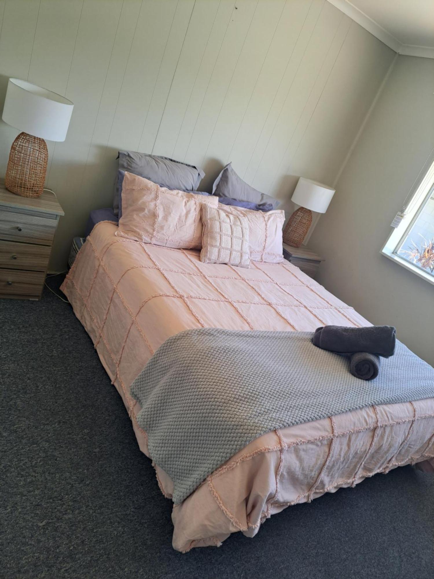 Echo Beach Tourist Park Lakes Entrance Rom bilde